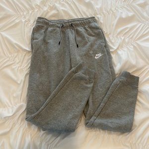Nike women’s sweatpants